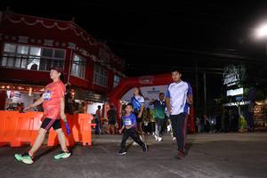 BIB: 
                            <button type="button" onclick="openModal(26262440)" class="btn btn-primary btn-sm float-right btn-popup" data-toggle="modal" data-target=".modal-high-quality">
                        <i class="fas fa-shopping-cart"></i> Add to Cart
                    </button>
                                            <button type="button" onclick="isThisMe(26262440, true)" class="btn btn-success btn-sm float-right btn-popup btn-isme hidden" data-toggle="tooltip" data-placement="bottom" title="นี่คือรูปของคุณใช่ไหม คลิกที่นี่เพื่อเอาเข้าอัลบั้ม">
                        <i class="fas fa-plus"></i> Add to album
                    </button>
                    <button type="button" onclick="isThisMe(26262440, false)" class="btn btn-warning btn-sm float-right btn-popup btn-isnotme hidden">
                        <i class="fas fa-ban"></i> Remove from album
                    </button>